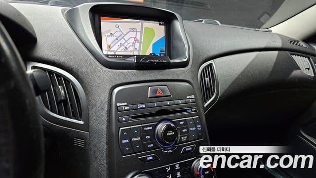 Hyundai Genesis купе 200 турбо D, 2011 14