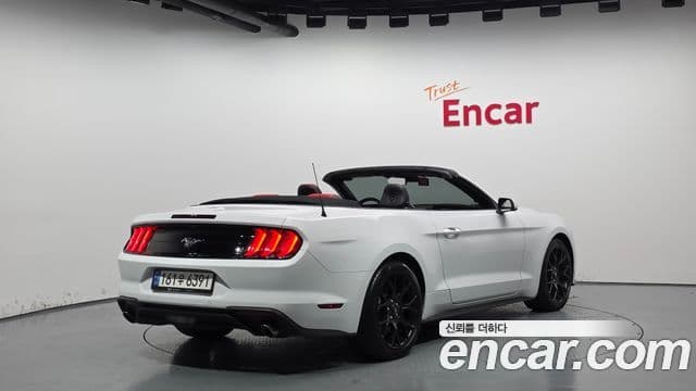 Ford Mustang кабриолет, 2021 2