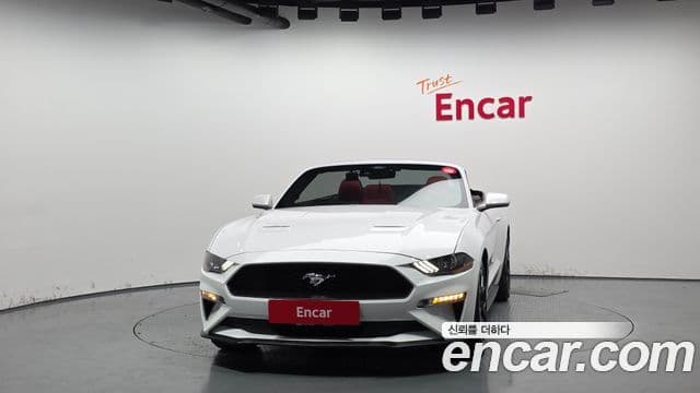 Ford Mustang кабриолет, 2021 3