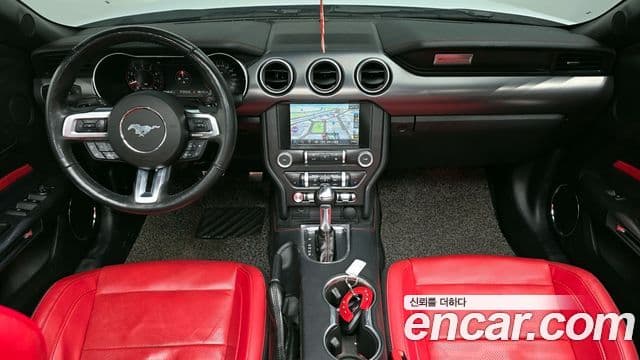 Ford Mustang кабриолет, 2021 7