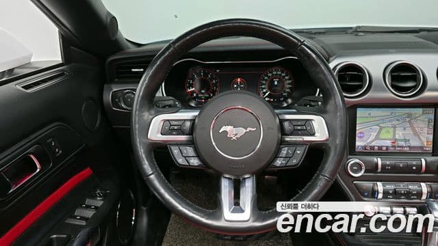 Ford Mustang кабриолет, 2021 13