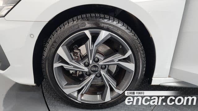 Audi A3 (8Y) Premium, 2023 все фото