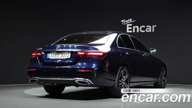 Mercedes-Benz E-класс W213 Avantgarde, 2021 2