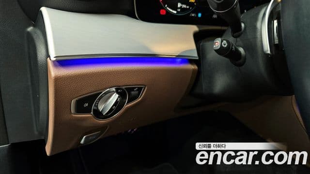 Mercedes-Benz E-класс W213 Avantgarde, 2021 16