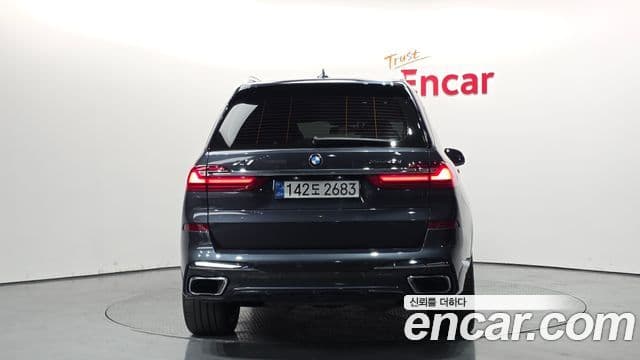 BMW X7 (G07) xDrive 40d M Sport 6인승, 2021 4