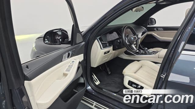 BMW X7 (G07) xDrive 40d M Sport 6인승, 2021 11