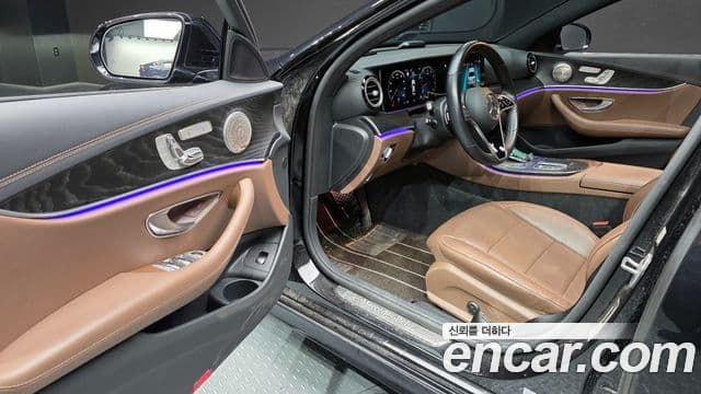 Mercedes-Benz E-класс W213 AMG Line, 2023 11
