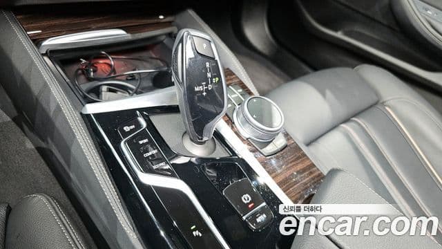 BMW 5시리즈 (G30) 520i M Sport, 2022 9