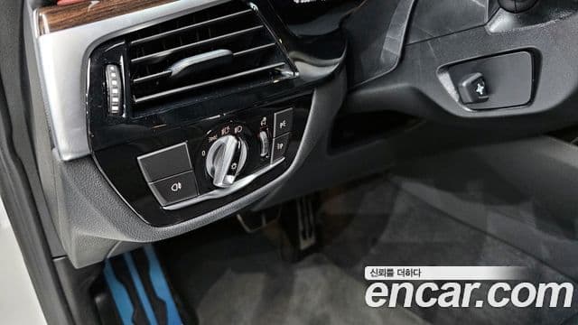 BMW 5시리즈 (G30) 520i M Sport, 2022 16