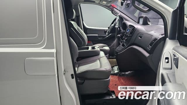 Hyundai Grand Starex Refrigerated Truck, 2018 11