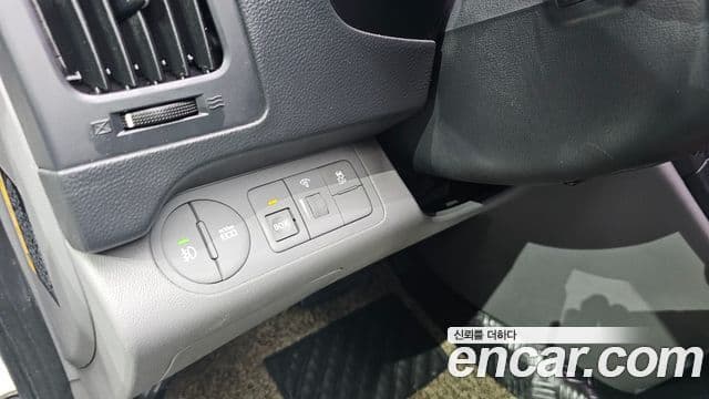 Hyundai Grand Starex Refrigerated Truck, 2018 14