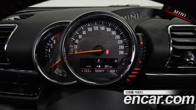 Mini Cooper 클럽맨 2세대, 2016 8