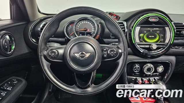 Mini Cooper 클럽맨 2세대, 2016 13