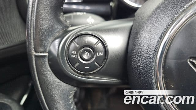 Mini Cooper 클럽맨 2세대, 2016 19
