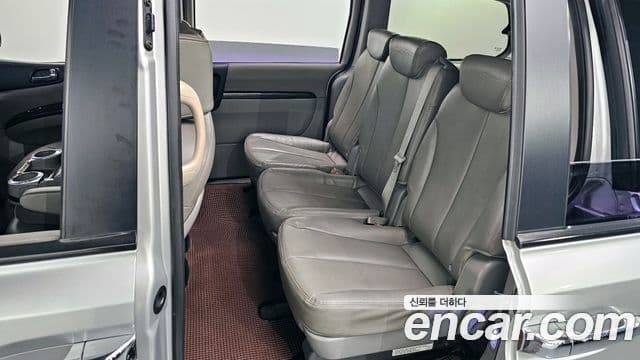 Kia Carnival R топовая версия, 2014 11