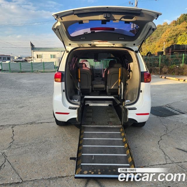 Kia All New Carnival 6인승 инвалидная коляска / для коляски Lift, 2017 14
