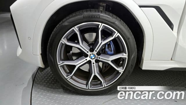 BMW X6 (G06) xDrive40i M Sport, 2022 все фото