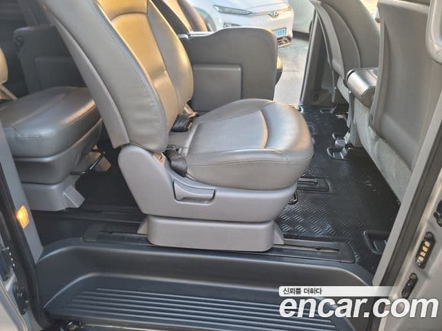 Hyundai Grand Starex CVX Luxury, 2012 14