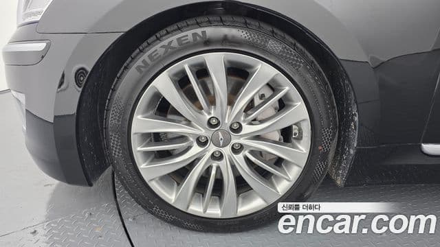 Hyundai Equus(новый кузов / новое поколение) 5.0 изменение конструкции (bi-fuel), 2012 все фото