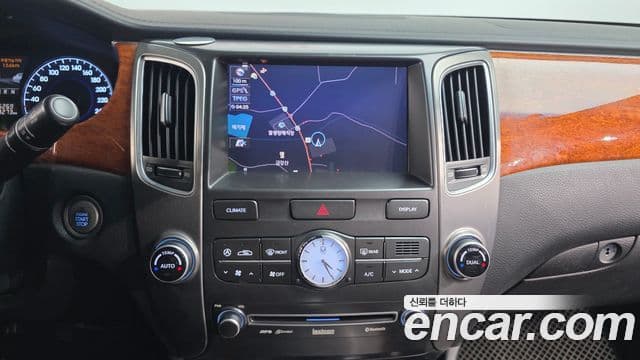 Hyundai Equus(новый кузов / новое поколение) 5.0 изменение конструкции (bi-fuel), 2012 15