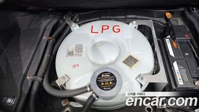 Hyundai Equus(новый кузов / новое поколение) 5.0 изменение конструкции (bi-fuel), 2012 20