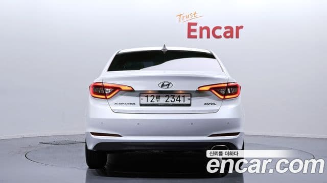 Hyundai LF Sonata 2.0 Smart, 2015 4