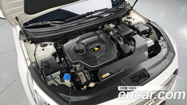 Hyundai LF Sonata 2.0 Smart, 2015 6