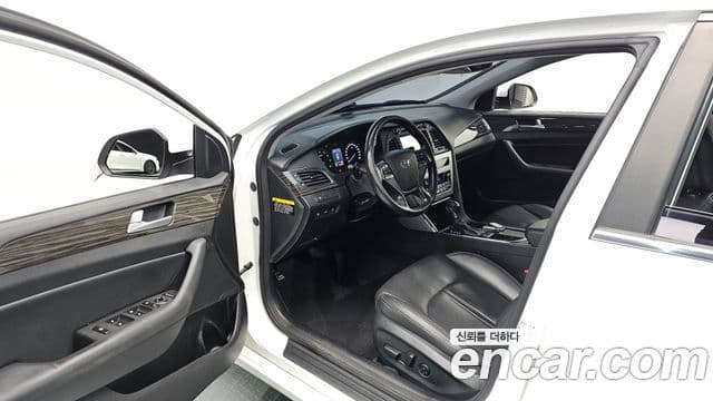 Hyundai LF Sonata 2.0 Smart, 2015 11