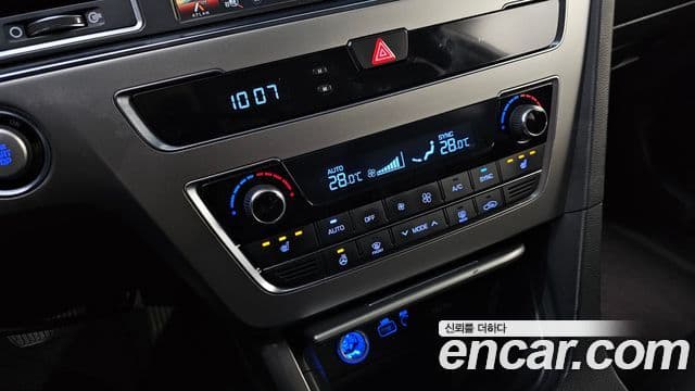 Hyundai LF Sonata 2.0 Smart, 2015 17