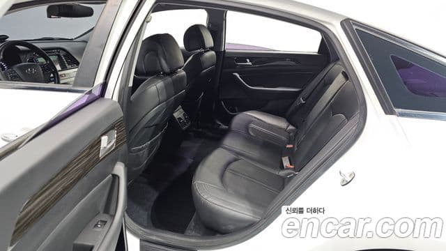 Hyundai LF Sonata 2.0 Smart, 2015 18
