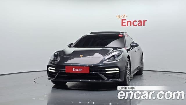 Porsche Panamera (971), 2021 3