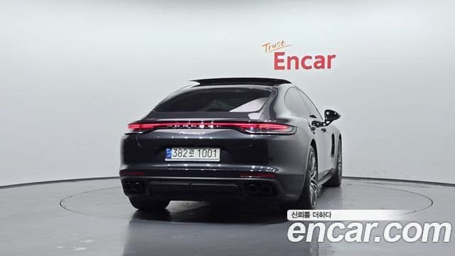 Porsche Panamera (971), 2021 4