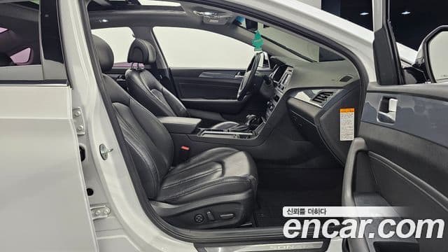 Hyundai LF Sonata гибрид Premium, 2016 10