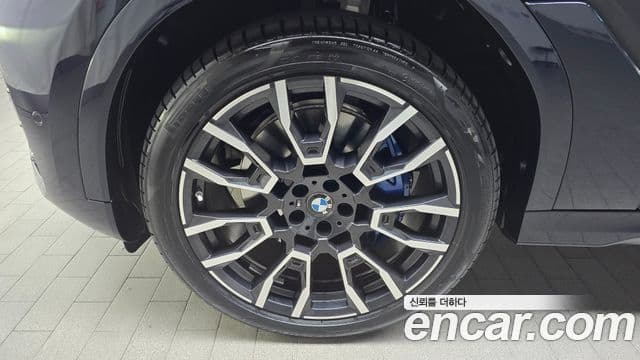 BMW X6 (G06) xDrive40i M Sport, 2025 все фото