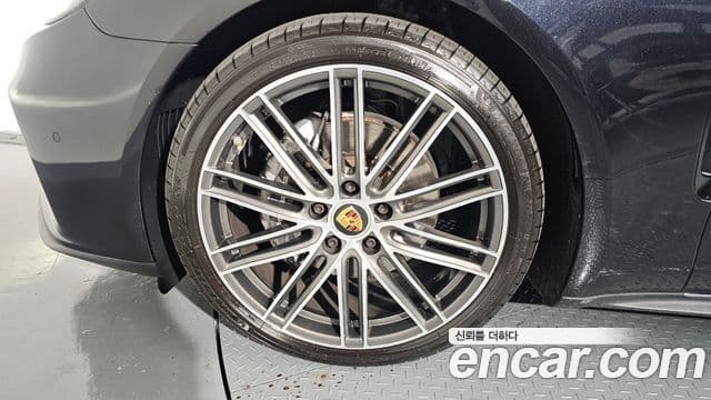 Porsche Panamera (971) Executive, 2022 все фото