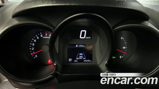 Kia The / новый New Ray Signature, 2021 8