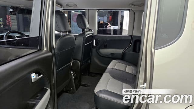 Kia The / новый New Ray Signature, 2021 12