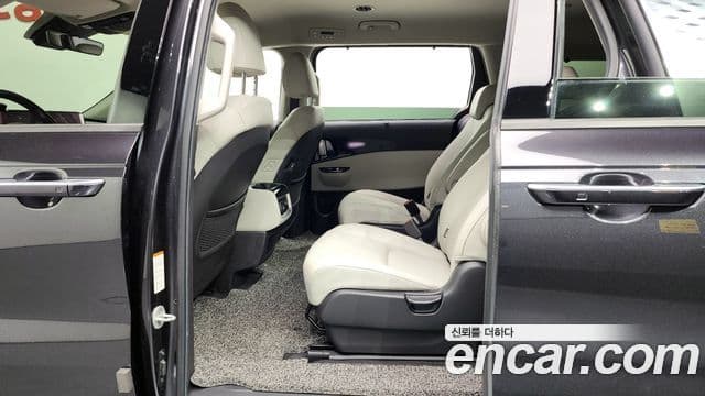 Kia Carnival 4세대 Signature, 2021 11