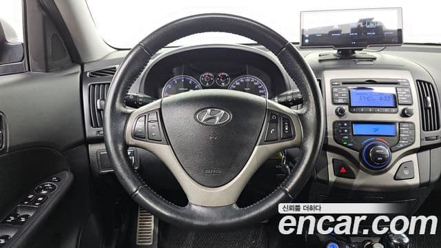 Hyundai i30 Luxury, 2010 16