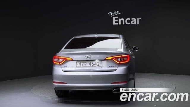 Hyundai LF Sonata Premium, 2016 4