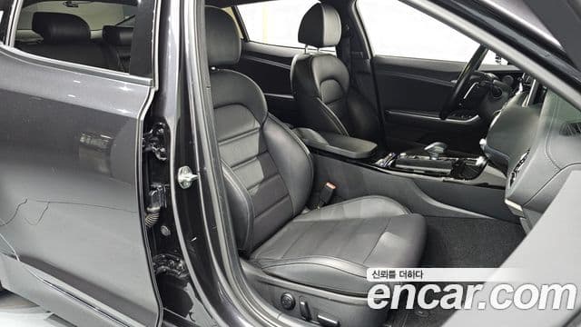 Kia 스팅어 Platinum, 2018 10