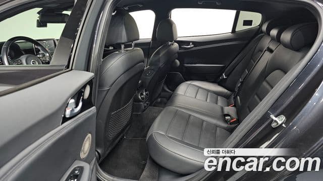 Kia 스팅어 Platinum, 2018 12