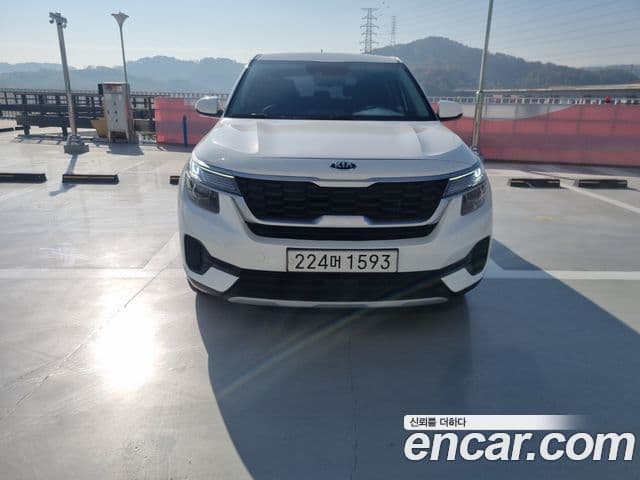 Kia Seltos Trendy, 2022 3