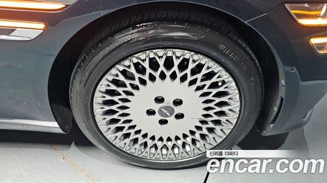 Genesis G80 (RG3) бензин 3.5 турбо AWD, 2021 все фото