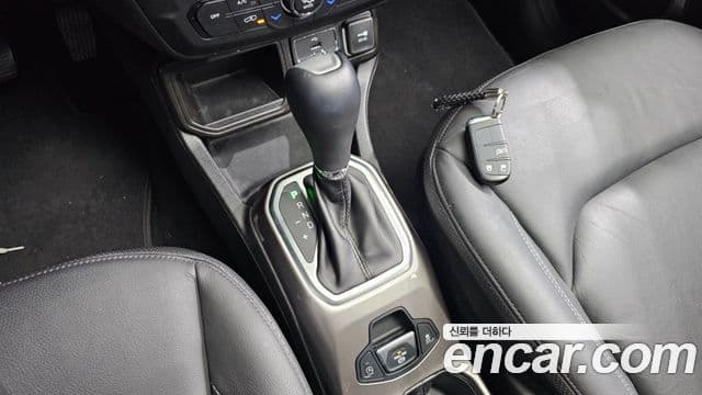 Jeep Renegade 1.3 Limited, 2022 9