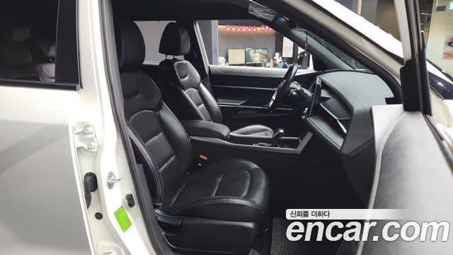 KG모빌리티(SsangYong) Torres T7, 2023 11