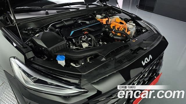 Kia K8 гибрид Signature, 2023 6