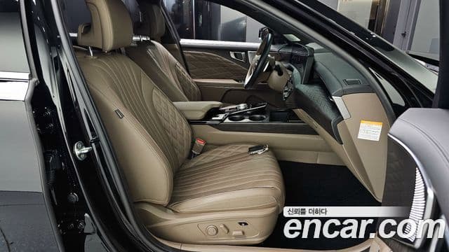 Kia K8 гибрид Signature, 2023 10