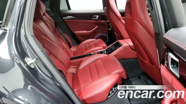 Porsche Panamera (971), 2018 12