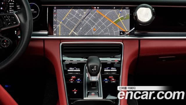 Porsche Panamera (971), 2018 14